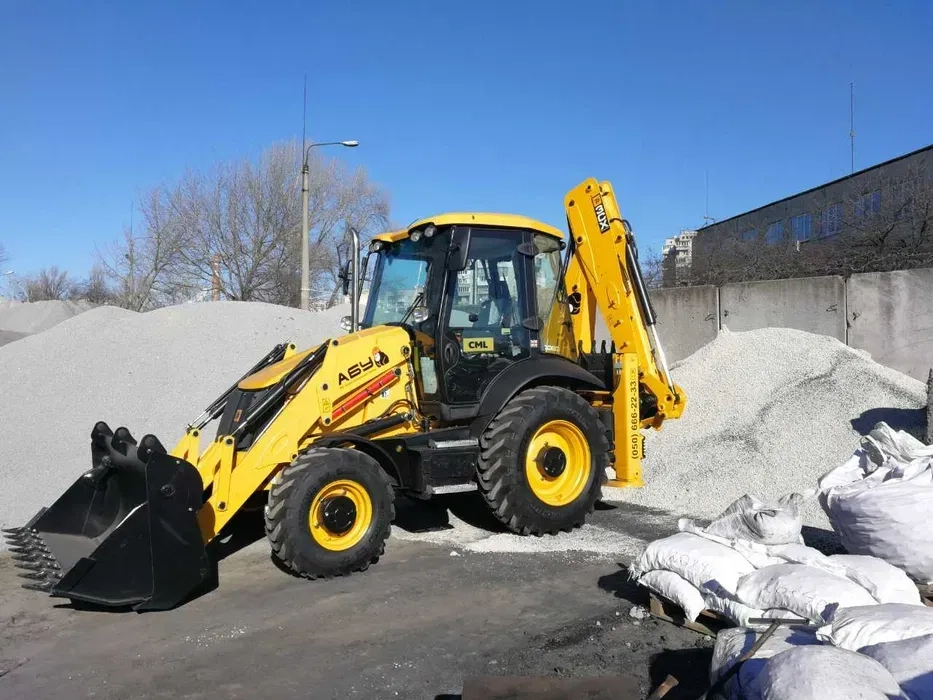 Екскаватор-навантажувач JCB 3CX