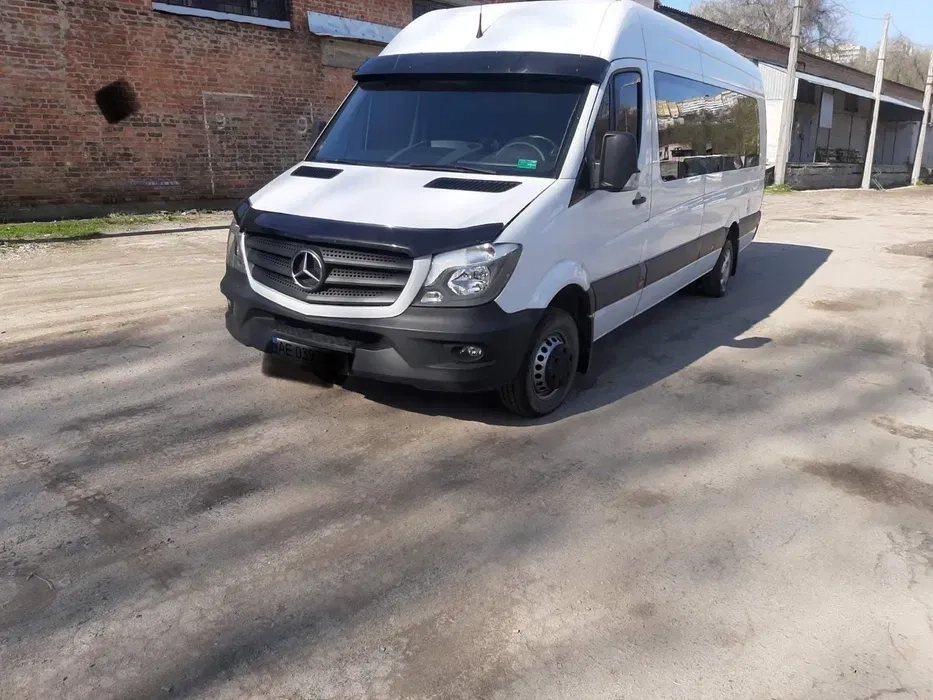 Пасажирські перевезення по місту та Україні