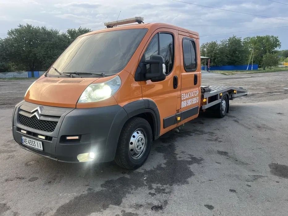 Надаю послуги евакуатора, з максимальним комфортом для клієнта