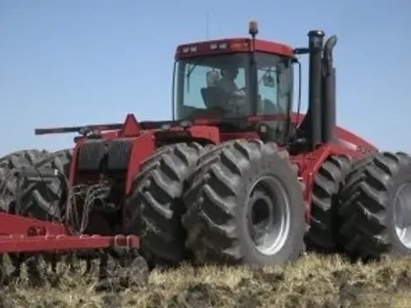 Глибокорозпушувач (чізель). глибоке розпушення ґрунту