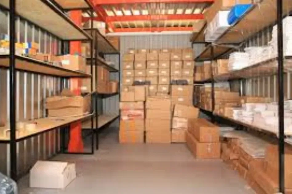 Склад, хранение прод и пром товаров, стеллажи , Привоз или др адреса