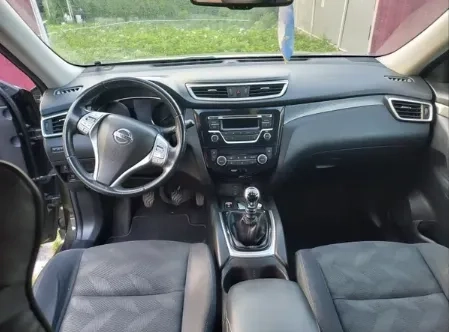 Автомобіль Nissan X-trail