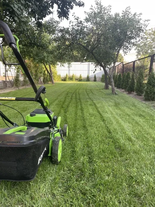 Прибирання ділянок, спил обрізка дерев, косовиця трави, мотоблок оранка