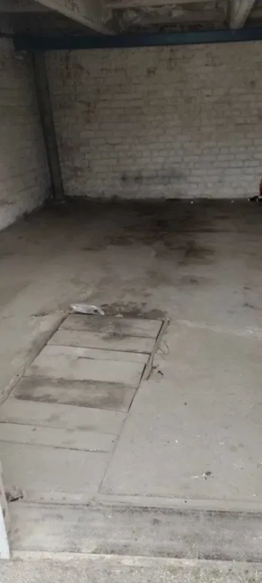 Залізний гараж — Кільце Косіора