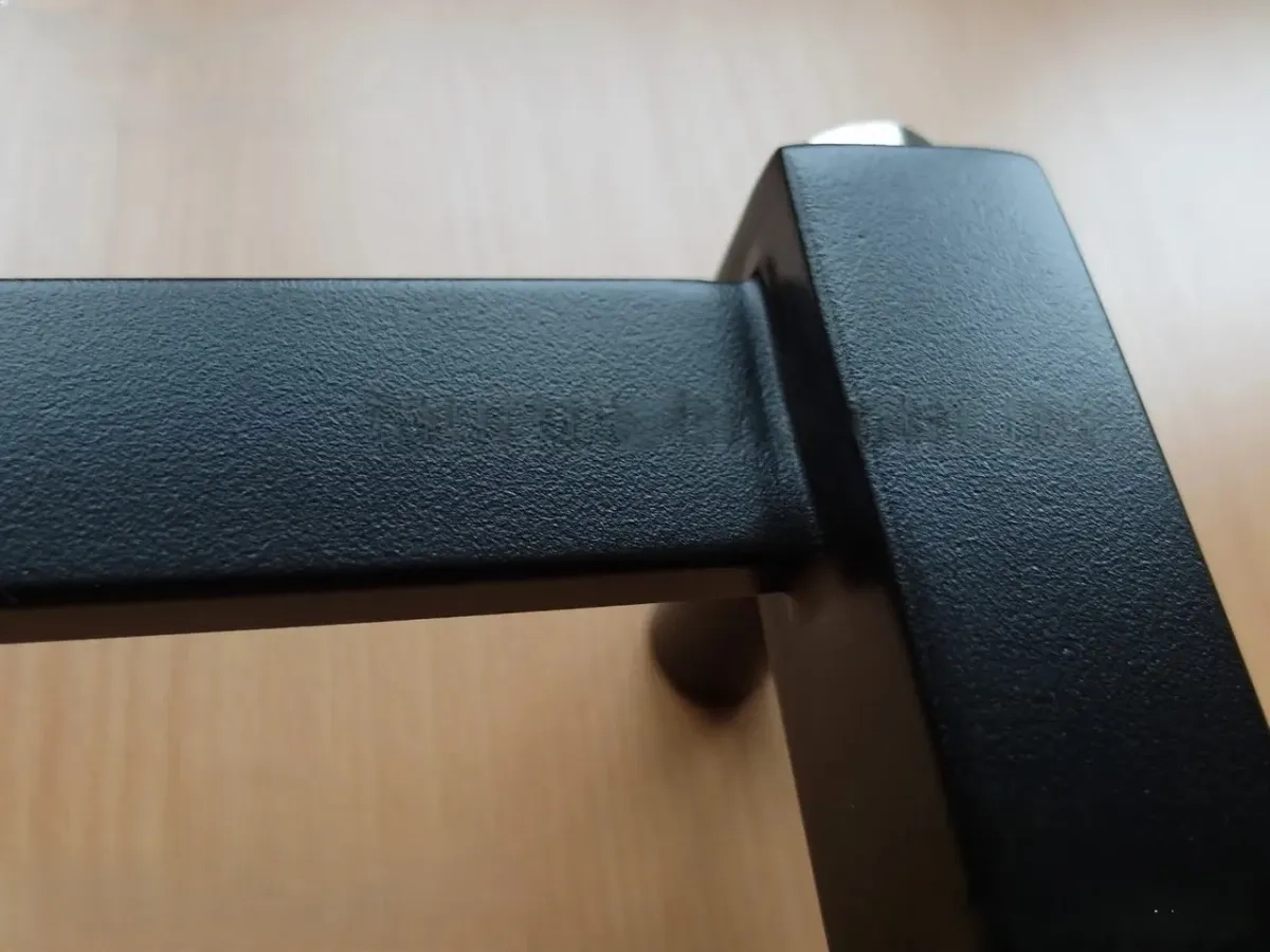 Фарбування полотенцесушителей з нержавіючої сталі і аксесуарів в будь-який колір по RAL (чорний, білий, сірий, беж)