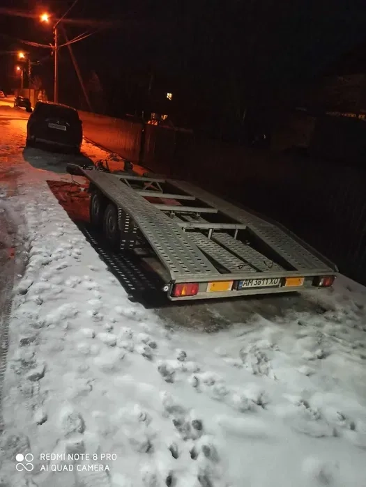 Автовоз-лафет для транспортування автомобілів