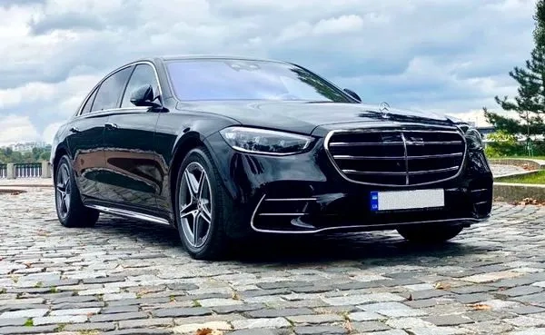 251 Авто на весілля Mercedes Benz W223 S560 AMG