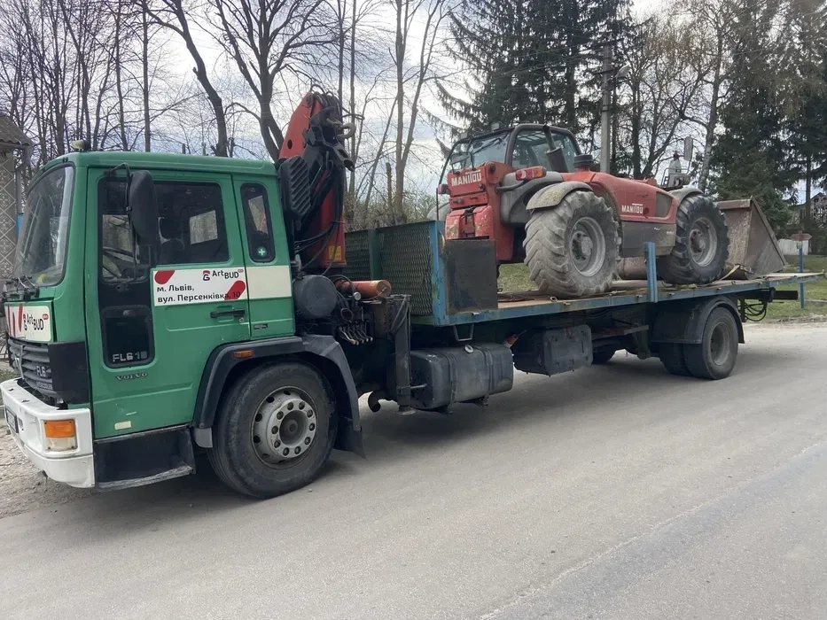 Послуги маніпулятора та евакуатора в Дунаївцях: платформа 8.7м, вантаж до 9 тонн ( від 20 грн. за км.)