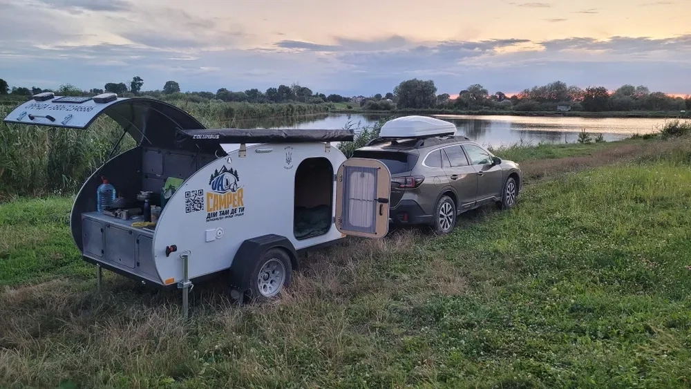 Автобудинок, кемпер, teardrop