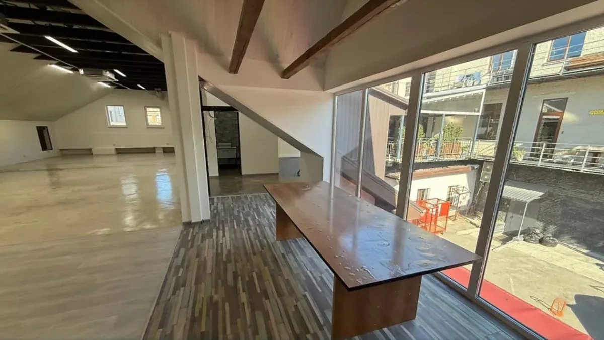 Комерційне приміщення на вул. Грушевського Михайла 4А, площа 219 кв.м