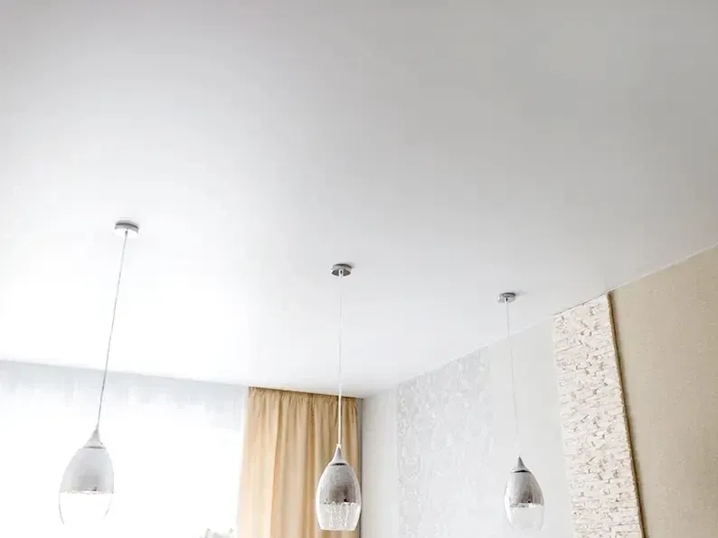 Натяжні стелі (Натяжные потолки)