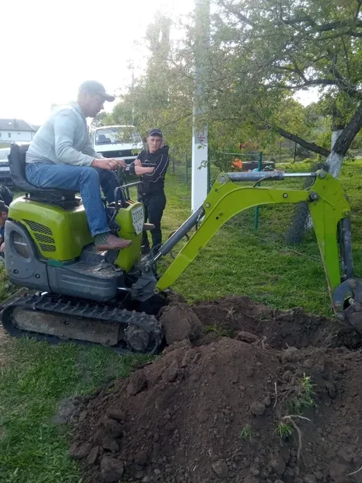 Послуги міні екскаватора!