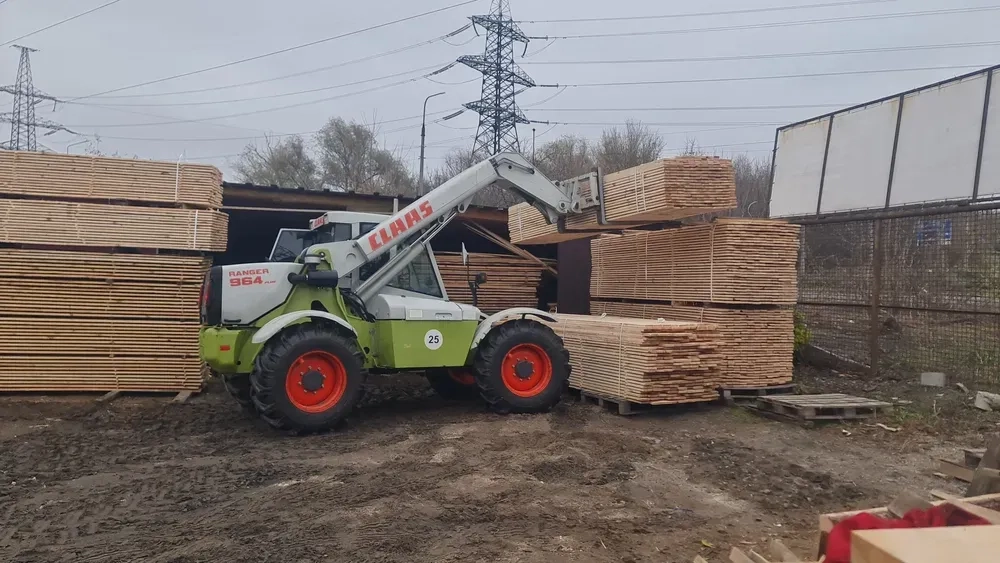Телескопічний навантажувача