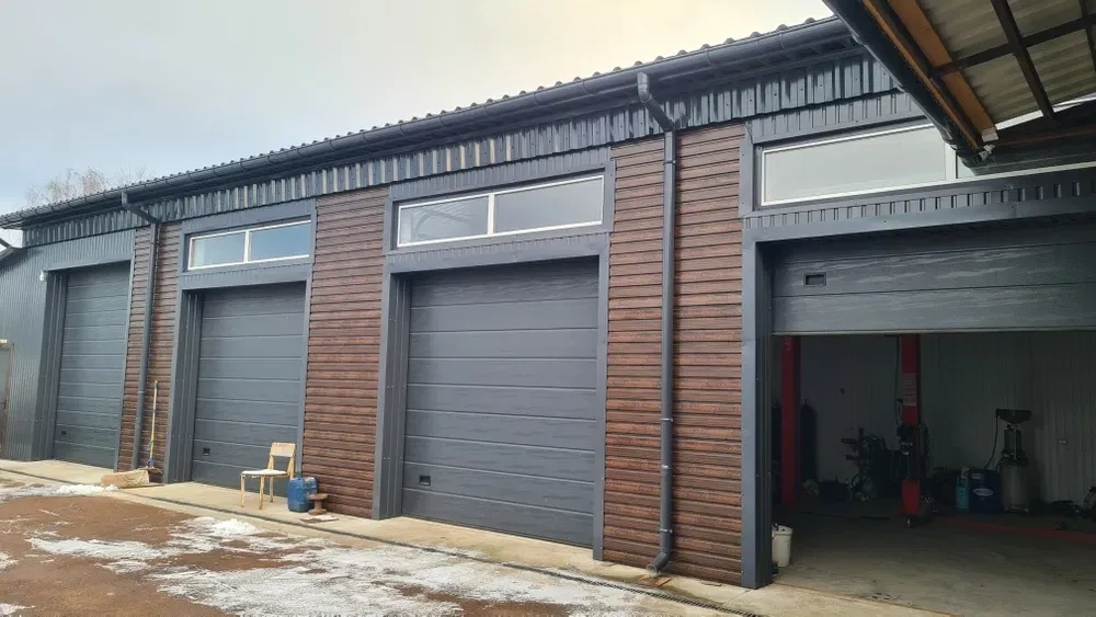 Шиномонтаж, Автосервіс СТС