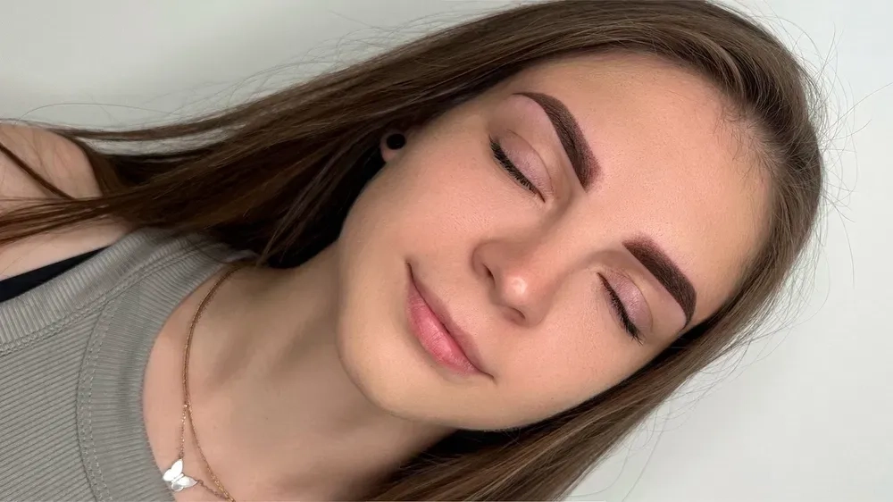 Професійний та Абсолютно Безпечний Апаратний Перманентний Макіяж / Татуаж із Застосуванням Преміальних Пігментів.