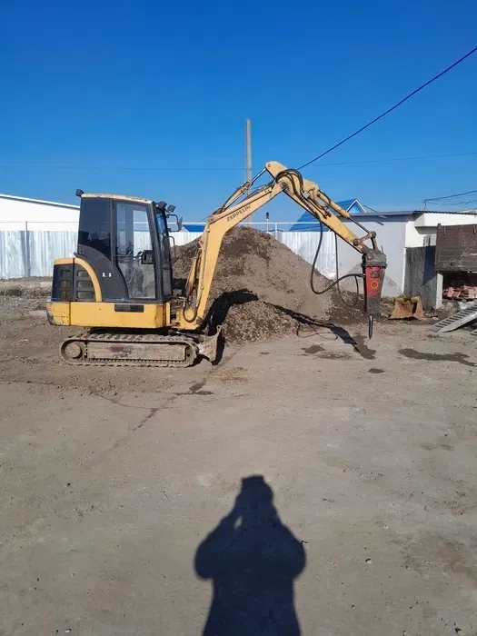 Гідромолот, екскаввтор, міні навантажувач