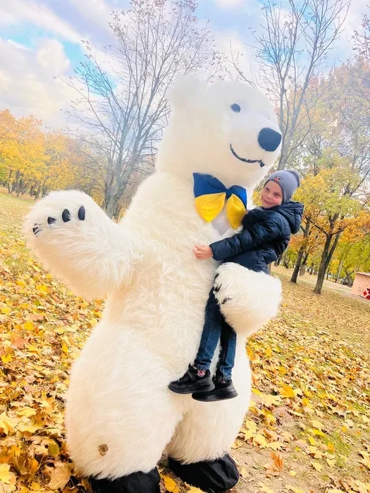 Білий ведмідь – яскравий аніматор для будь-якого свята!