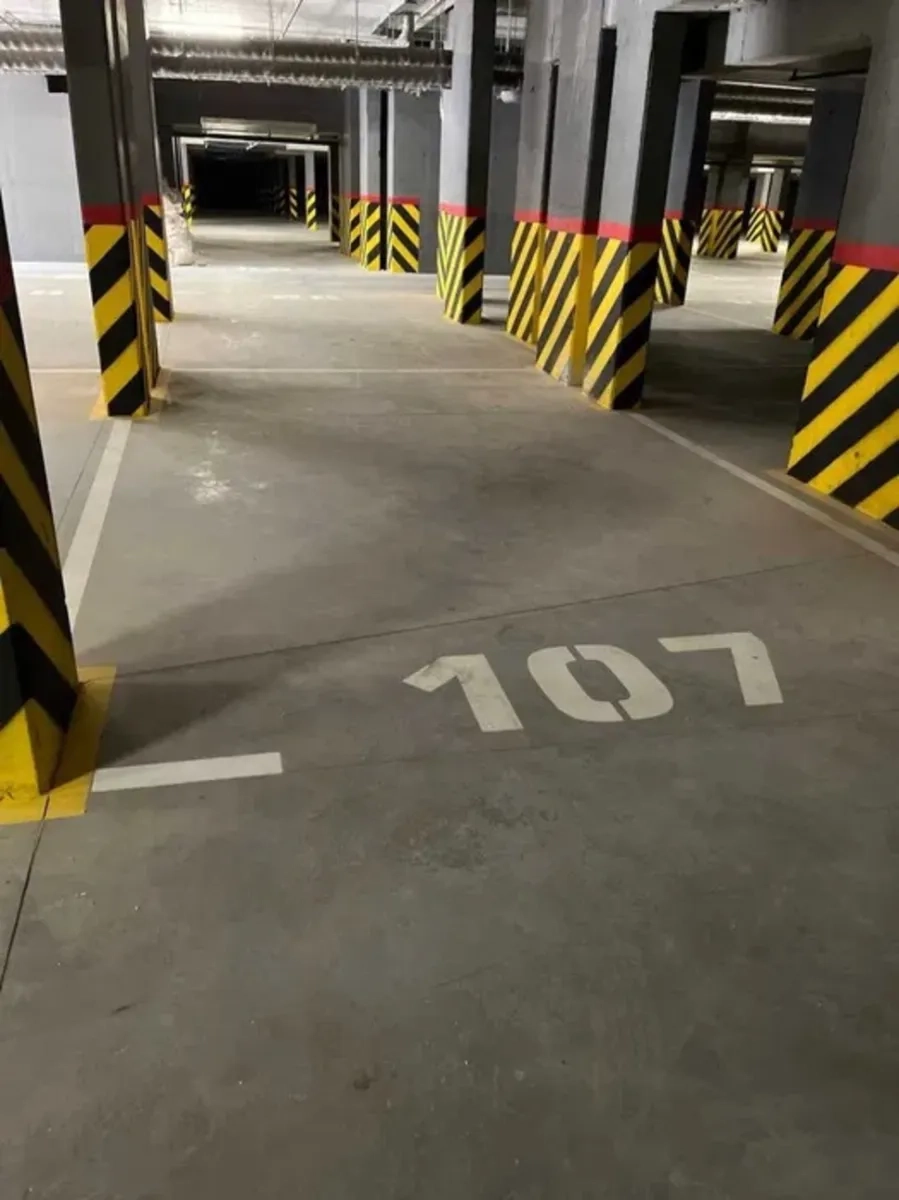 Зручне паркомісце, ЖК Auroom Spark