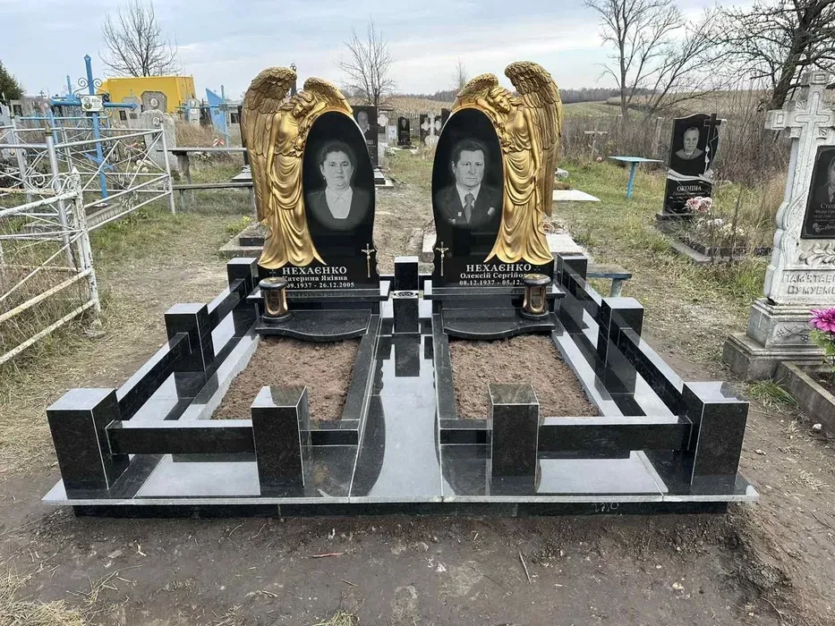 Виготовлення/ремонт/встановлення пам'ятників/прибирання могилок