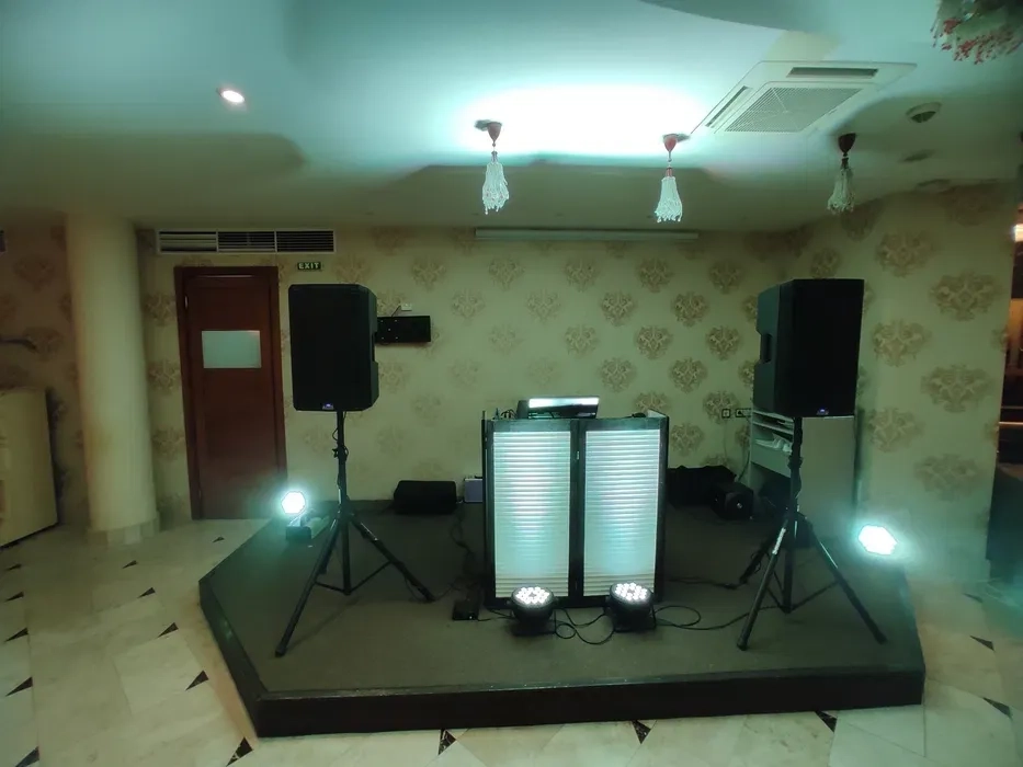 Ді-джей. DJ. На ваше круте свято! Є ФОП.