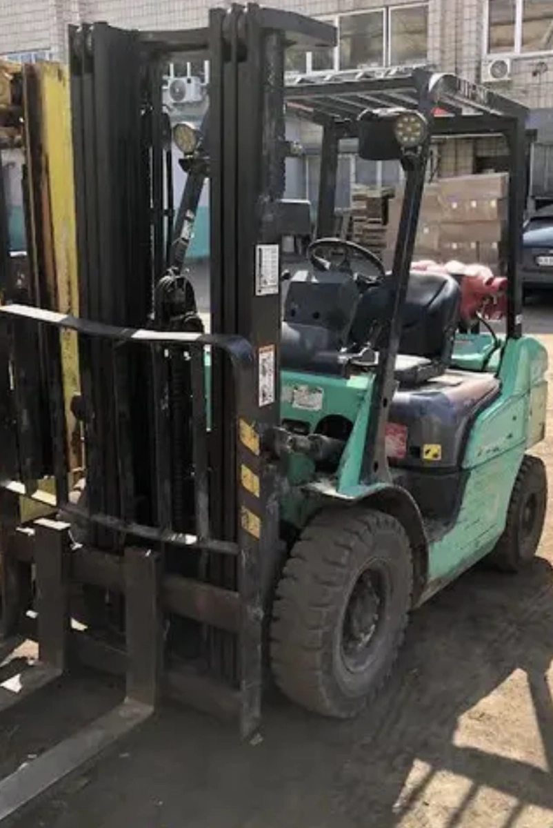 Газовий навантажувач Mitsubishi FG25N