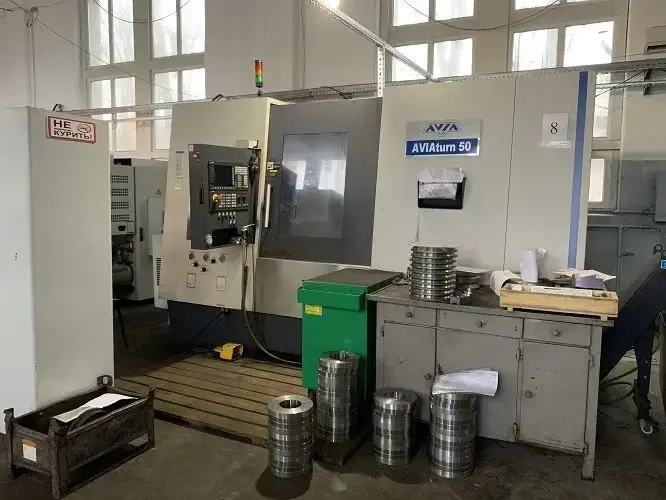 Механічна обробка металу (Токарні верстати DMG CLX 350, Spinner TC450, АVIAturn 50)