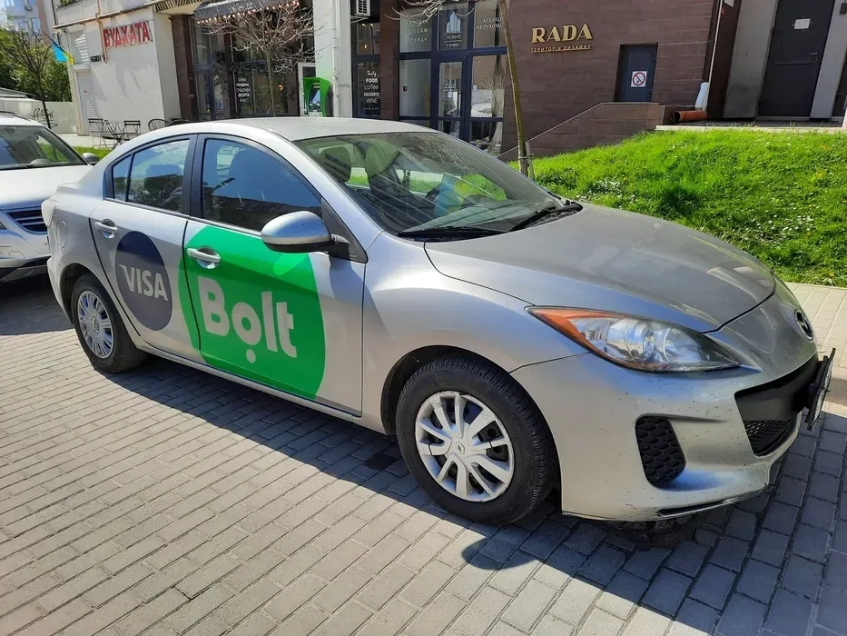 Авто *від 3500 до 5800 грн.* Mazda 3 KIT Cars