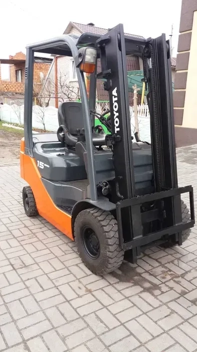 Навантажувачі від 1 тонни