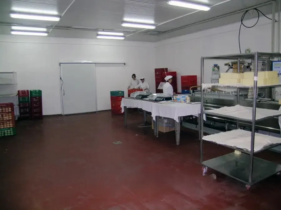 Промислові полімерні підлоги. Системи покриттів для складських, виробничих і комерційних об’єктів