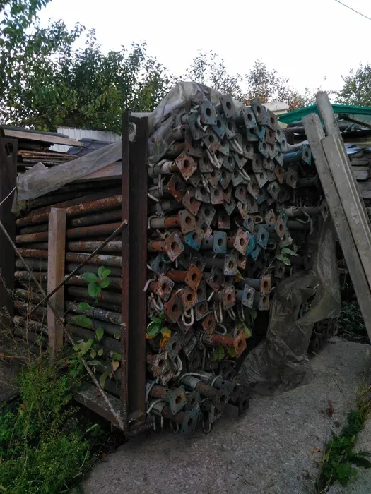 Опалубка горизонтальна стійки корон триноги регеля