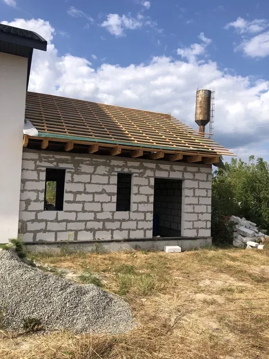 Покрівельні Роботи від Майстрів: Новий Дах Без Головного Болю