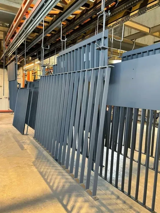 Порошкове фарбування металевих та алюміневих виробів