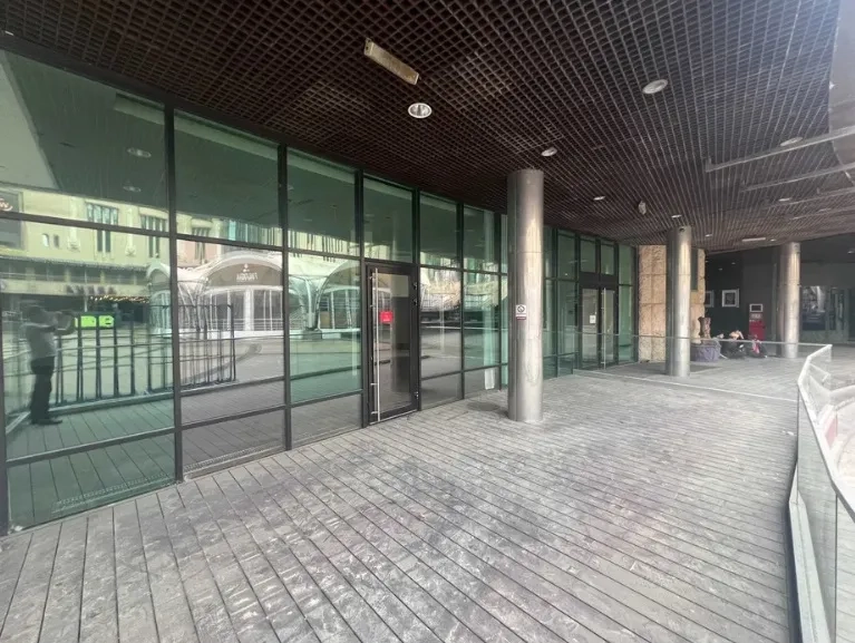 Фасадне приміщення 242 м2 в БЦ Арена Сіті