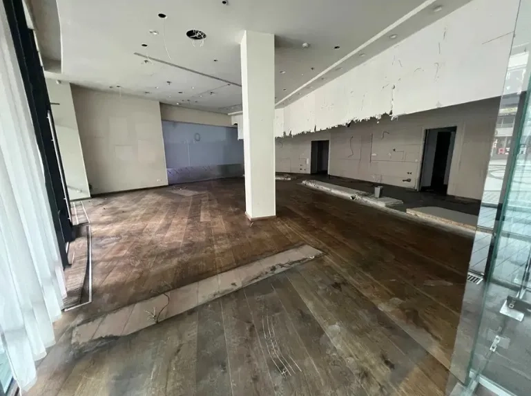 Фасадне приміщення 242 м2 в БЦ Арена Сіті