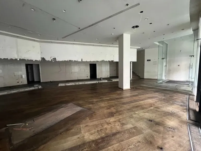 Фасадне приміщення 242 м2 в БЦ Арена Сіті