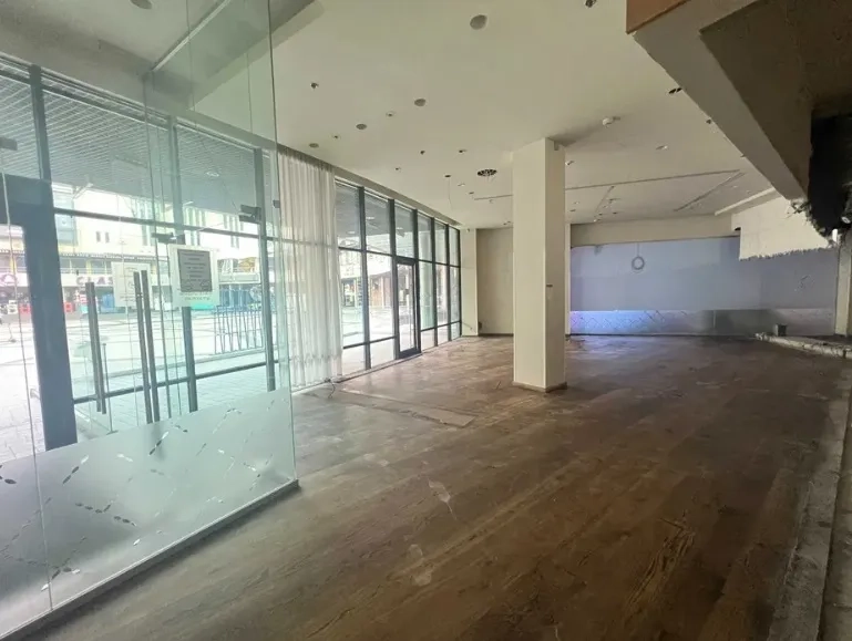 Фасадне приміщення 242 м2 в БЦ Арена Сіті