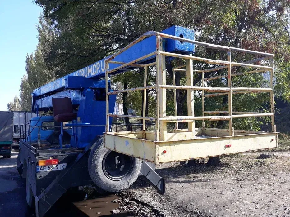    Автовишка ліктьова АГП-22, телескоп АП-17, телескоп АП-35