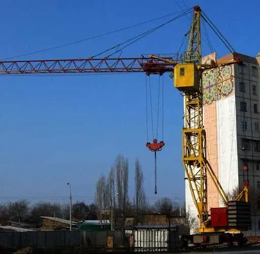 Баштовий кран FO QTZ Potain Liebherre