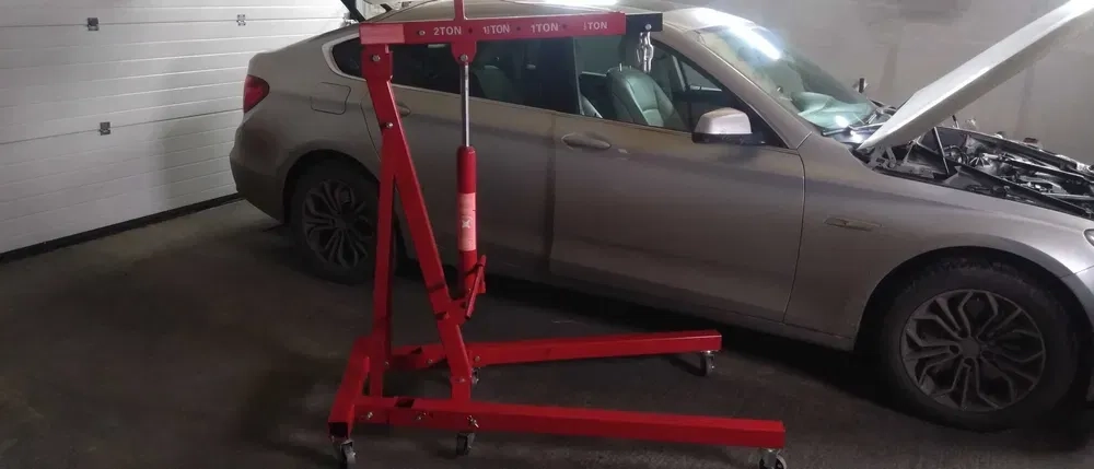 Кран на 2 тони гусак, журавель, підкатний