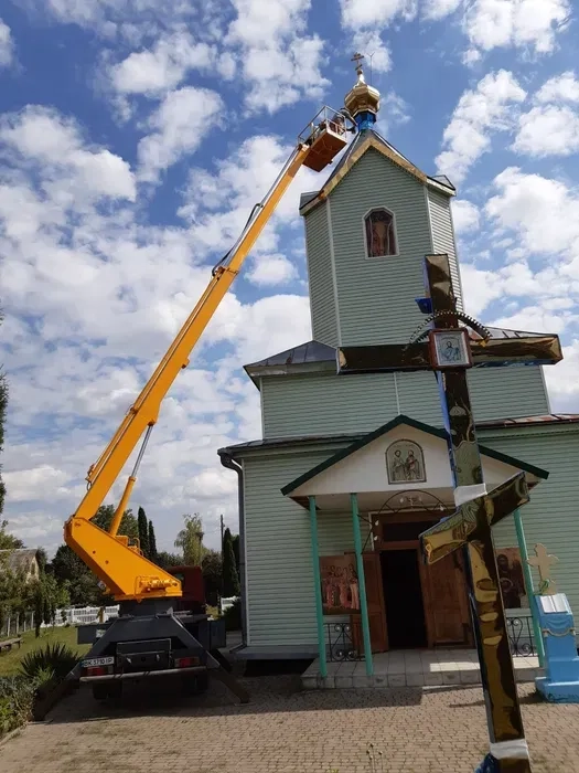 Автовишка (автопідйомник) до 17 м