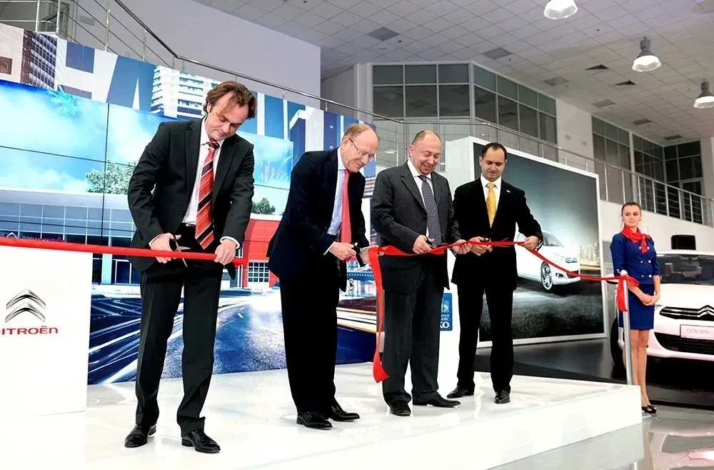 Фотограф Київ. Репортажна зйомка. Корпоратив. День Народження. Якісно.