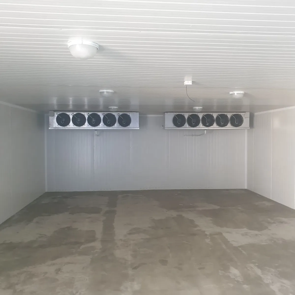 Морозильна камера.Холодильник.