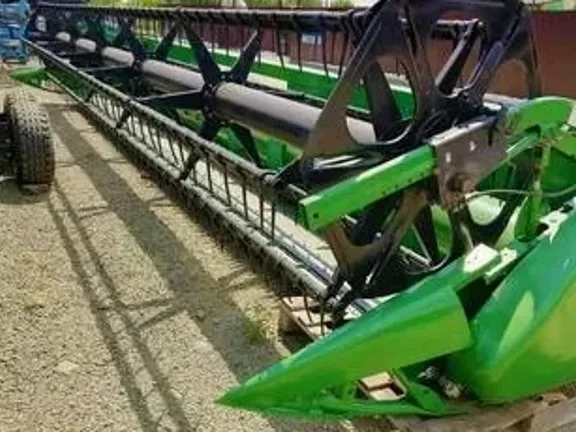 Жниварка John Deere R625: надійна та швидка