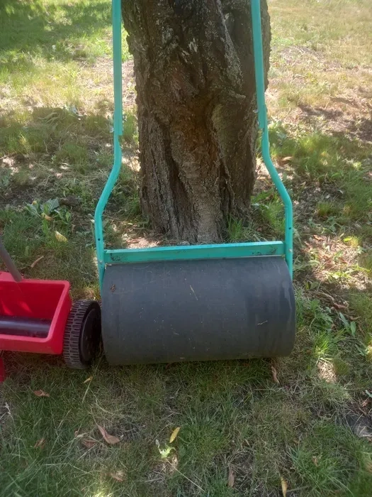 Каток садовий для насіння