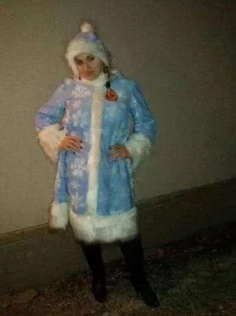 Новорічний костюм Снігуроньки.