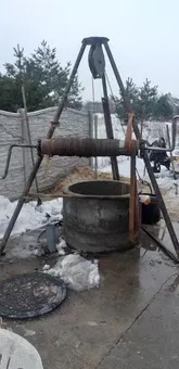 Буріння колодязів,Поглиблення чищення колодязів.Криниці,Каналізації