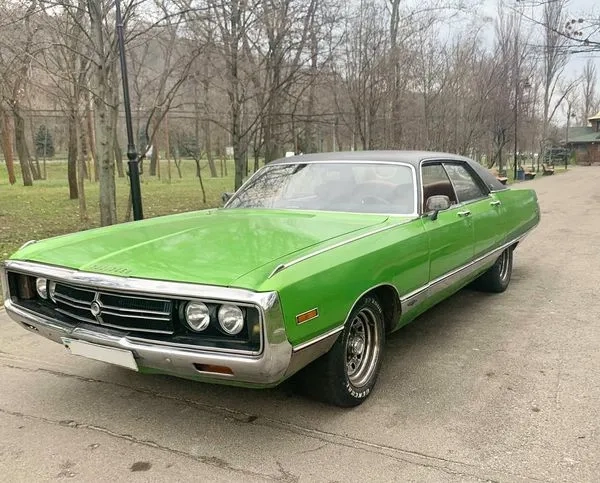 088 Ретро авто Chrysler New York на зйомки кіно фотосесію весілля