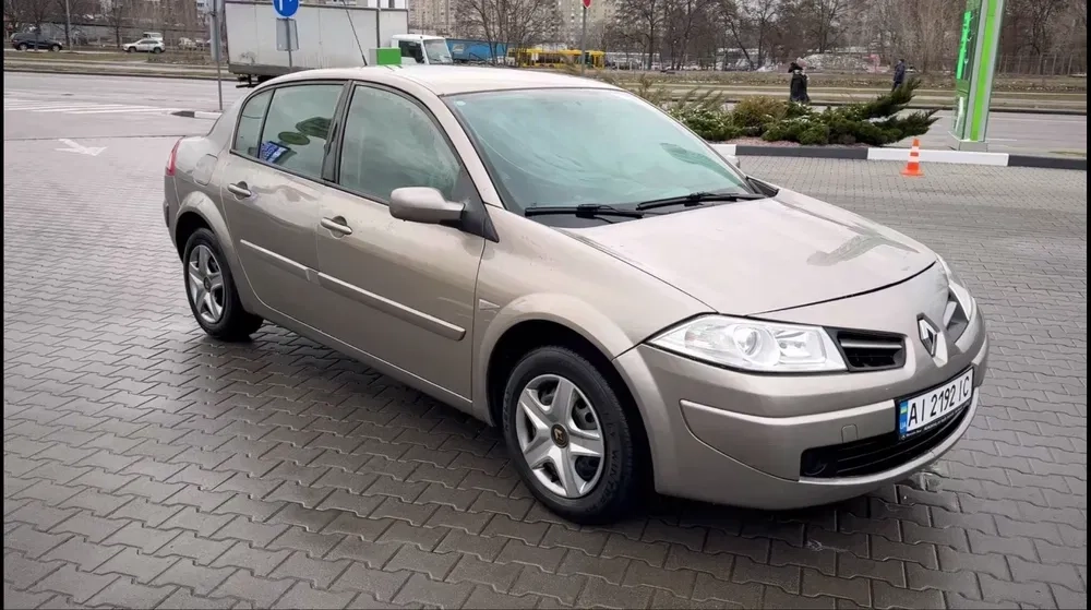 Авто - Megan 2008 1,6gaz