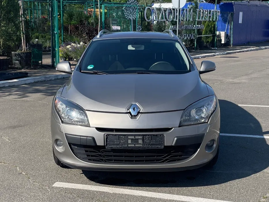 Авто від 4000грн/тиждень Renault Megan 3 2011 р. 1,5