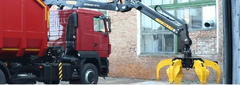 Ломовоз з маніпулятором / Вивіз металобрухту